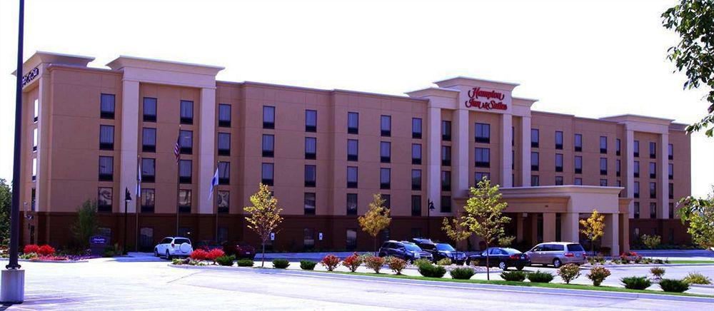 Hampton Inn & Suites Bloomington-Normal Exteriör bild