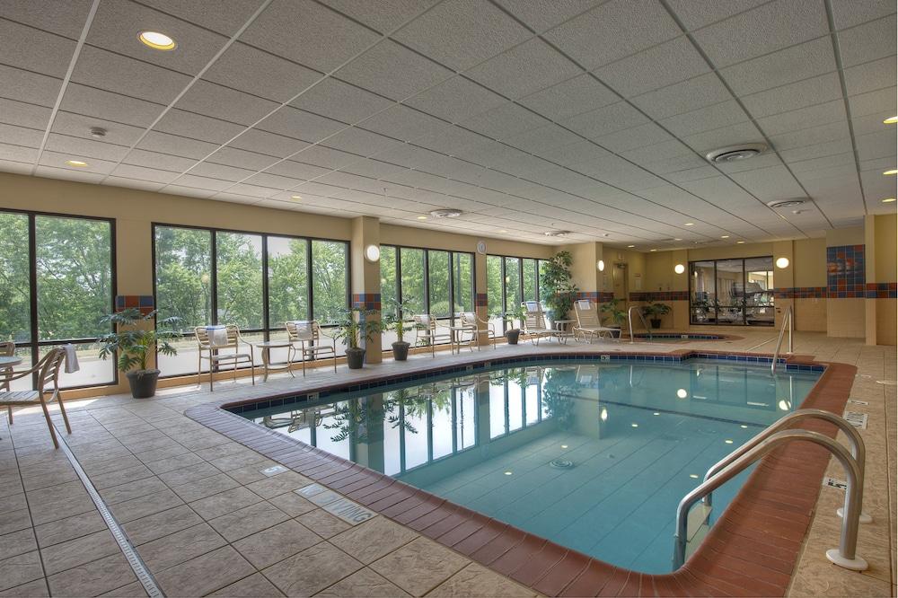 Hampton Inn & Suites Bloomington-Normal Exteriör bild
