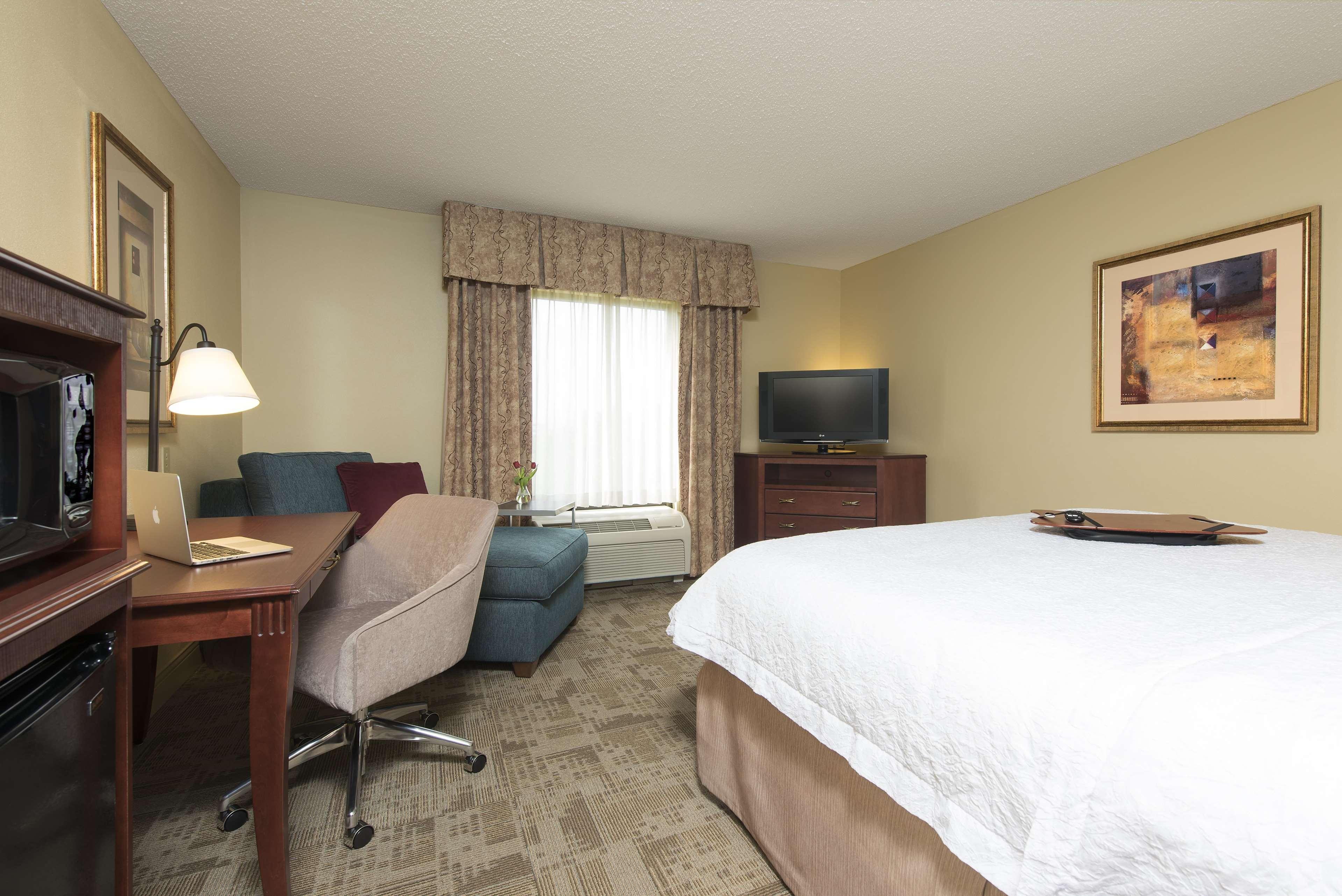 Hampton Inn & Suites Bloomington-Normal Exteriör bild