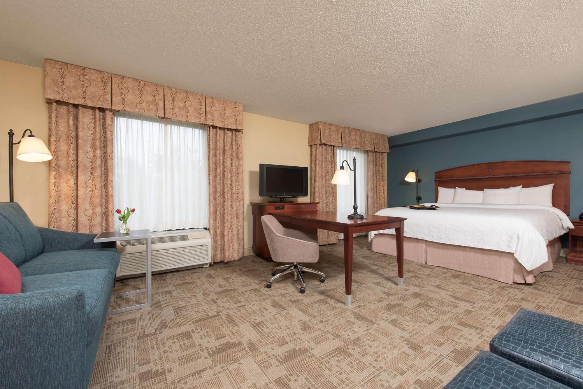Hampton Inn & Suites Bloomington-Normal Exteriör bild