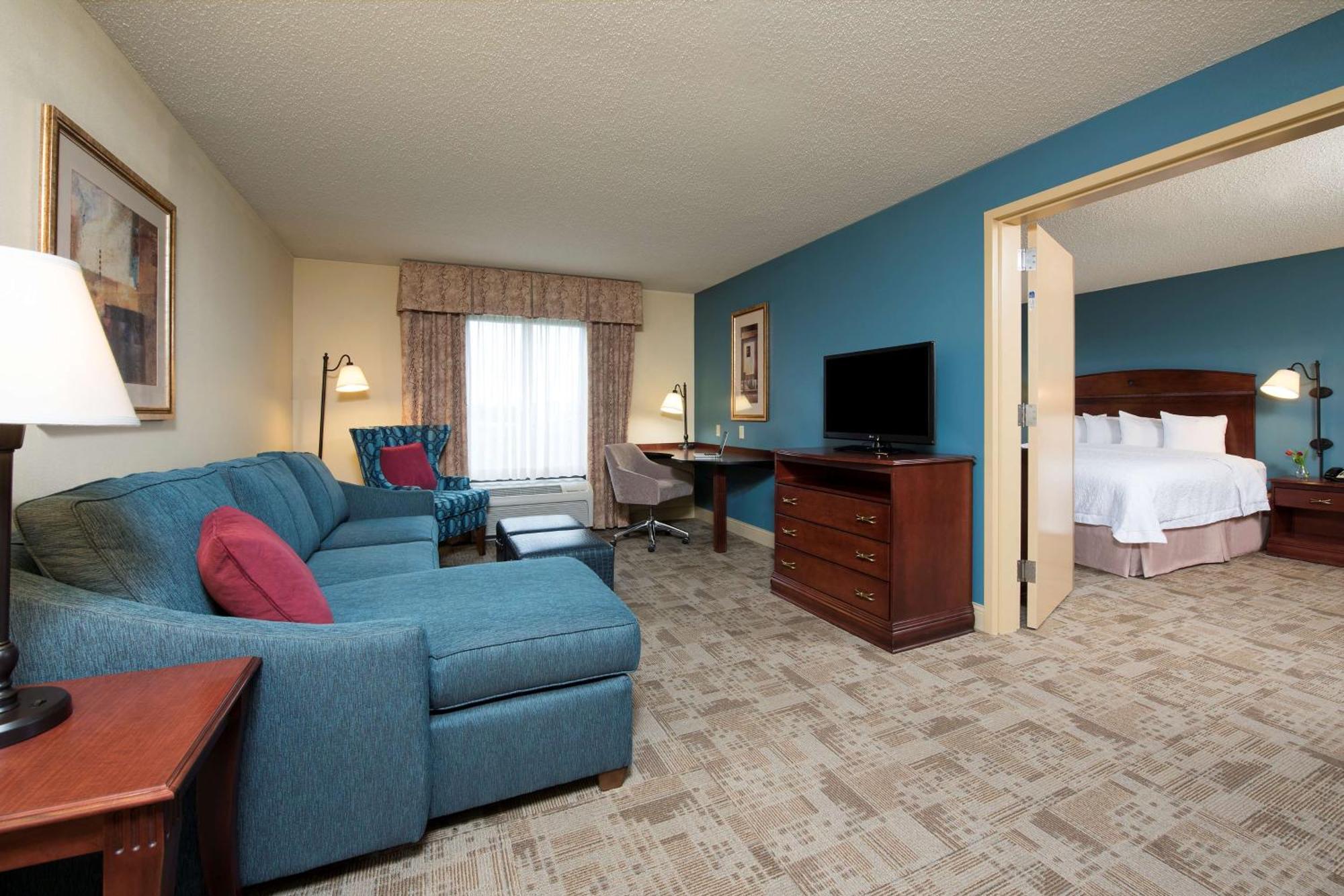 Hampton Inn & Suites Bloomington-Normal Exteriör bild
