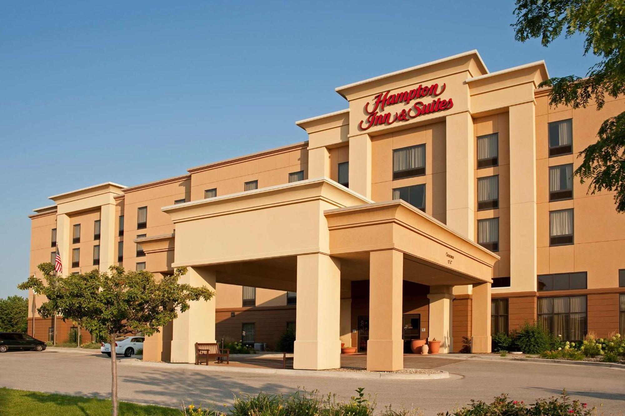 Hampton Inn & Suites Bloomington-Normal Exteriör bild